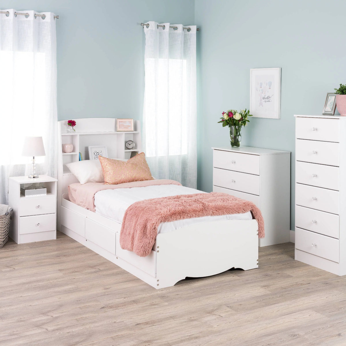 6 Drawer White Chest I841