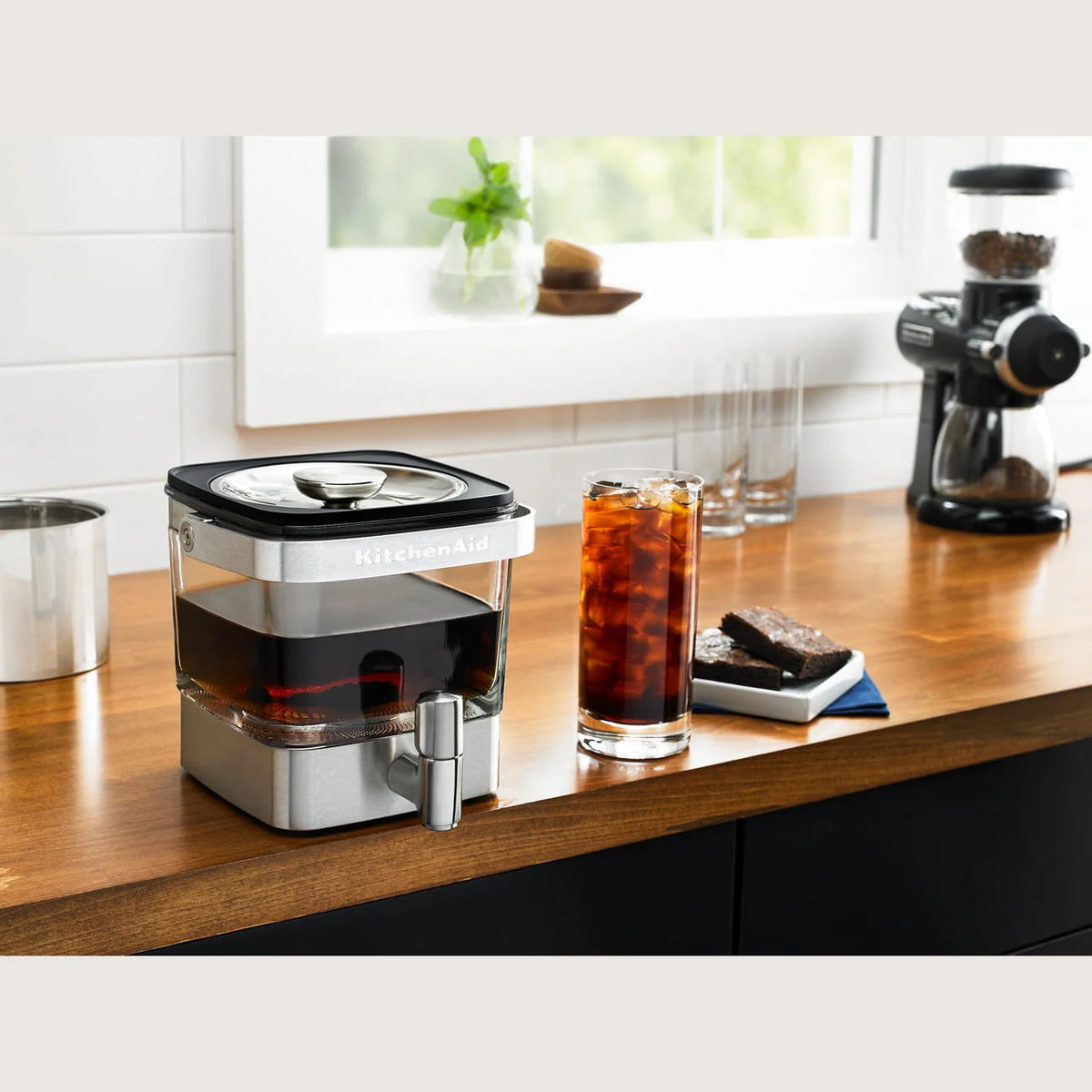 28 oz Cold Brew Coffee Maker Q890299