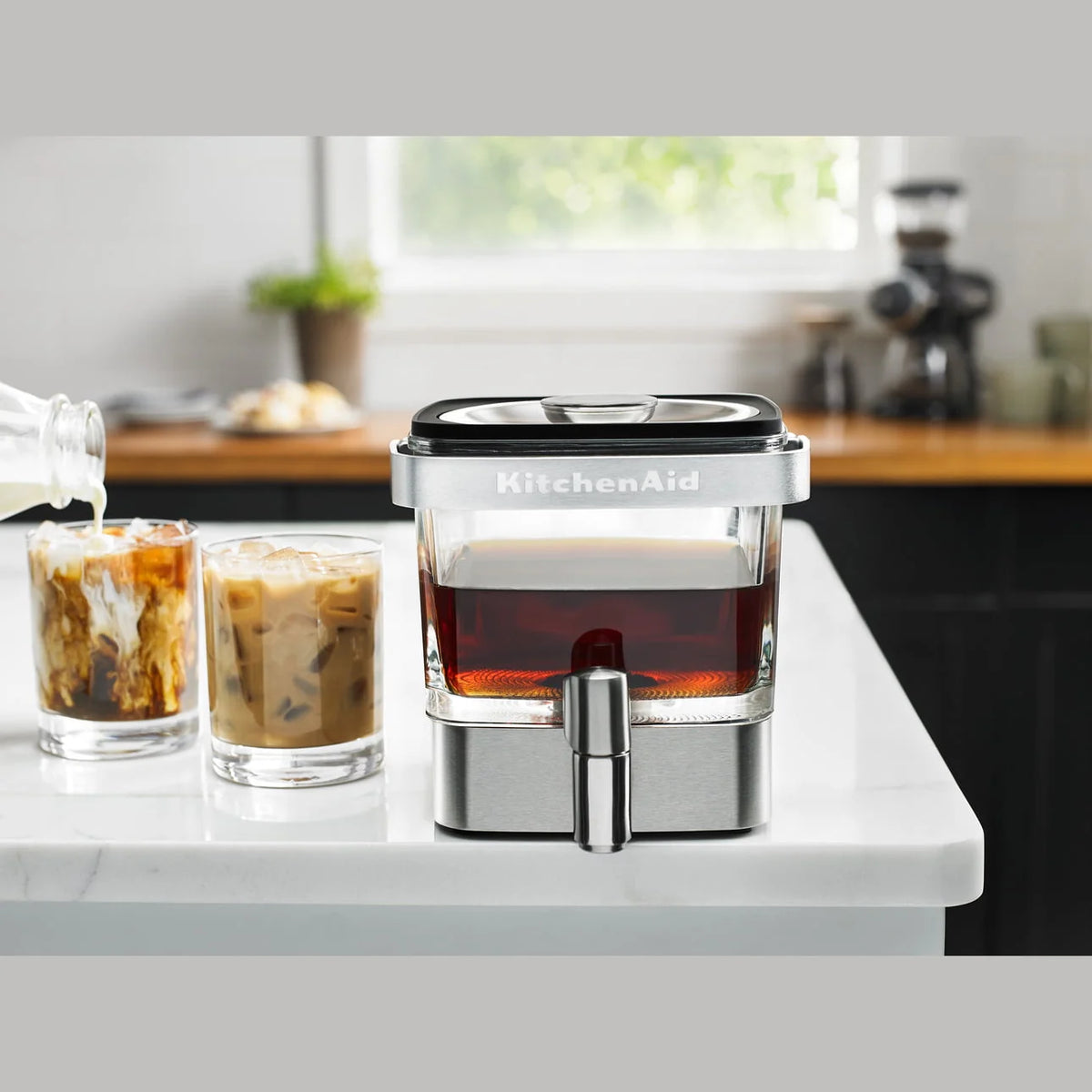 28 oz Cold Brew Coffee Maker Q890299